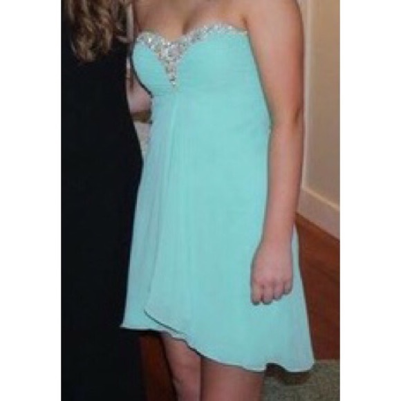 Short Prom Dress with Jeweled Detailing - Picture 4 of 5